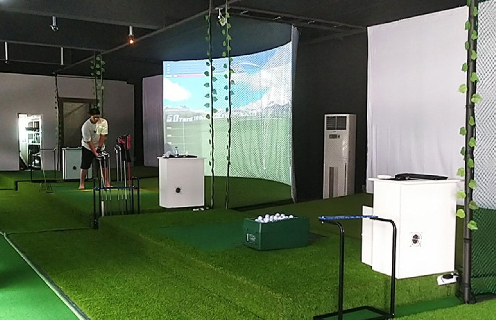 室内高尔夫模拟器设备高速摄像4K激光高清3D画面